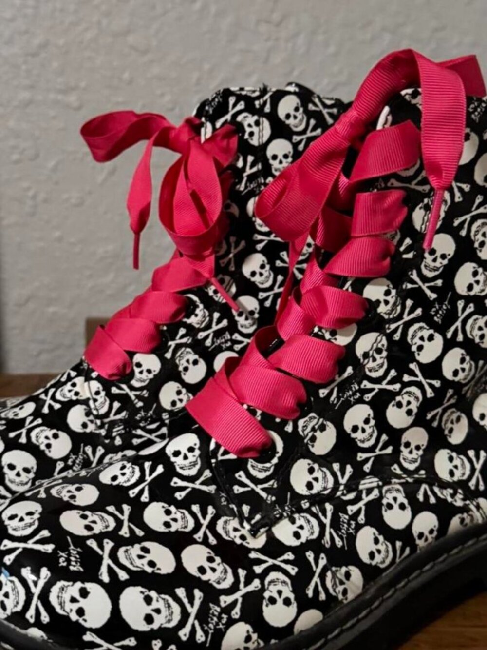 Torrid Betsy Johnson Skull Combat Boots W10